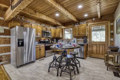 Secluded Summit kitchen with stainless steel appliances