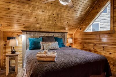 My Pigeon Forge Cabin - Upper level bedroom with king size bed