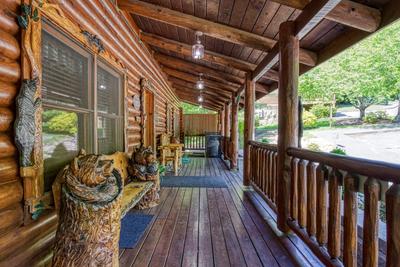  Creekside Lodge - Covered wrap around deck