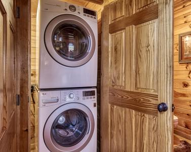 Perky Peaks Lodge - Washer and dryer