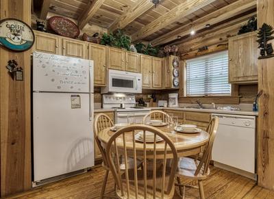 A Smoky Getaway - Dining area and fully furnished kitchen