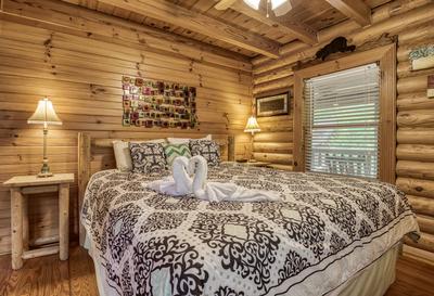 A Smoky Getaway - Main level bedroom with king size bed