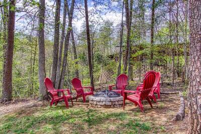 Wears Valley Pigeon Forge One bedroom Plus Loft Cabin Rental Outdoor Fire pit Area