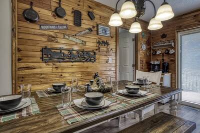 Rustic Acres dining table