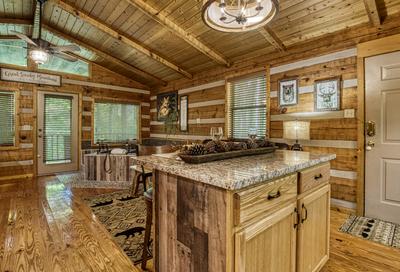 Unforgettable kitchen island and living room