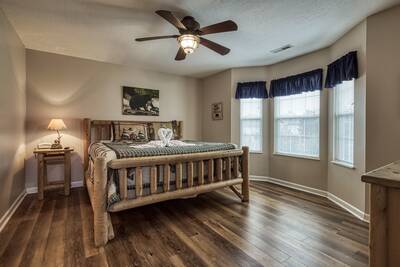 River Escape bedroom with king size bed