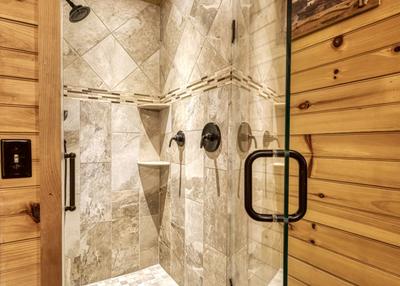 Mountain Magic bathroom with walk in shower