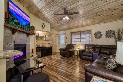 Margaritas at Sunrise living room with leather furniture