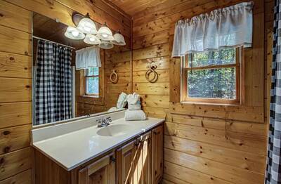 Creekview upper level bathroom with single vanity