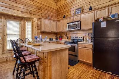 River Cabin fully furnished kitchen