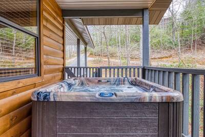 Lakeview hot tub