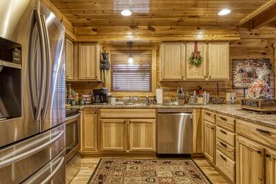 Bearfoots Cozy Cabin fully furnished kitchen
