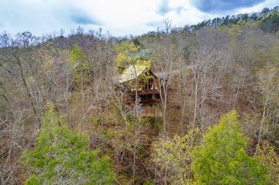 Emerald Forest sits within a secluded Pigeon Forge Cabin Area within Wears Valley