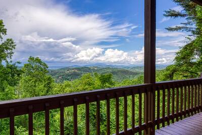 Awesome View lower level deck with mountain views