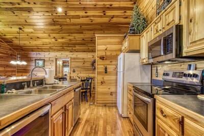 Getaway Mountain Lodge fully furnished kitchen