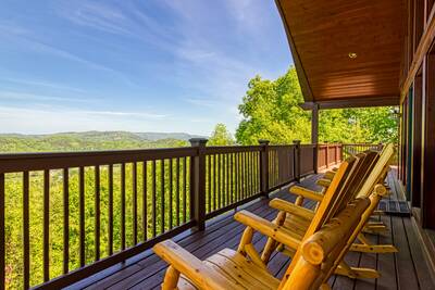 Getaway Mountain Lodge front deck with rocking chairs and mountain views