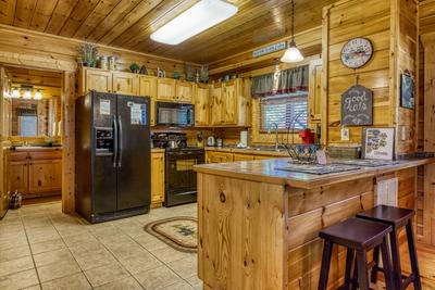 A Stone's Throw fully furnished kitchen