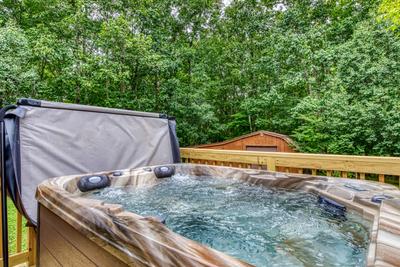 Striking in the Smokies back deck with hot tub