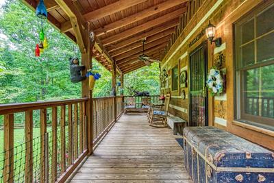 Striking in the Smokies covered entry deck