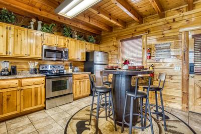 Bear's View fully furnished kitchen with stainless steel appliances