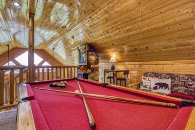 Bear's View loft area with pool table