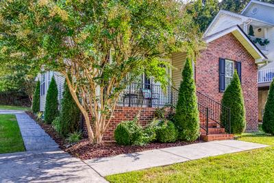 Sparkling Waters entry walk way