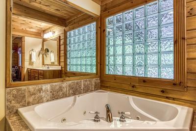 Blue Sky main level bathroom with Whirlpool tub