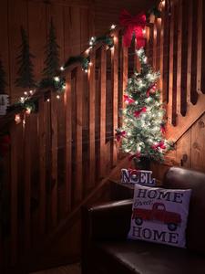 Country Charm holiday decorations