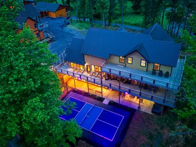 The Lodge at Burg Hill aerial view of pickle ball / basketball court