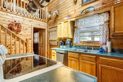 Lazy Man's Way fully furnished kitchen