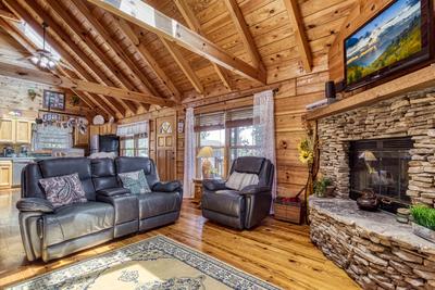 Lazy Man's Way living room with seasonal gas fireplace 