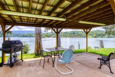 Lazy Man's Way private pavilion overlooking the lake