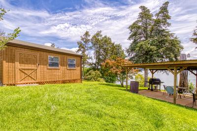 Lazy Man's Way entertainment shed and outdoor pavilion