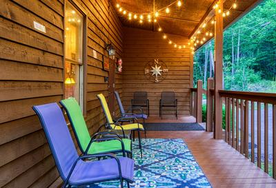 Autumn Colors entry deck with sitting area