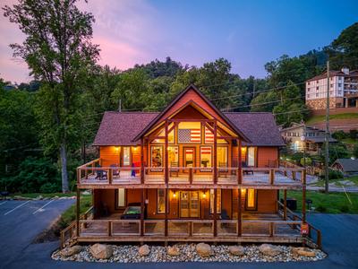 The Manor at Burg Hill bird's eye view