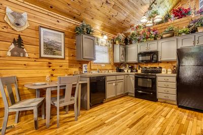 Wet and Wild dining area and fully furnished kitchen