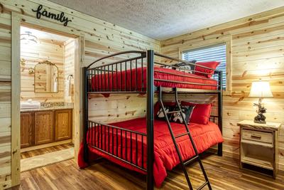 Heavenly Gaze upper level bedroom with full over full bunk beds