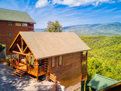 Wet and Wild cabin and resort area
