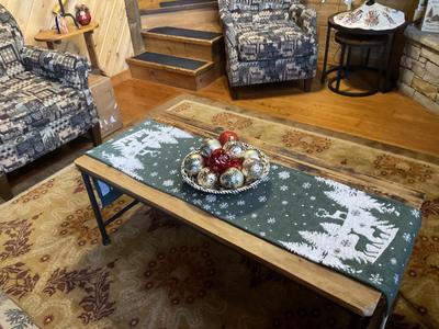 Cedar Lodge Winterfest decorations