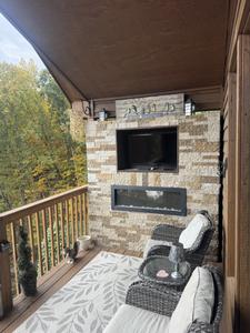 Cabin Fever Winterfest decorations