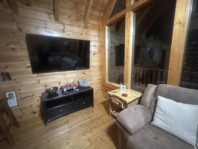 Katies Lodge Winterfest decorations