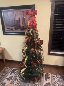 Bear Run Winterfest decorations 