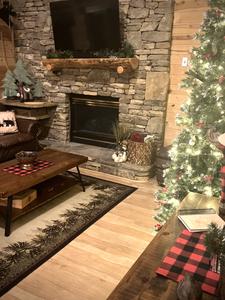 Forest Hollow holiday decorations