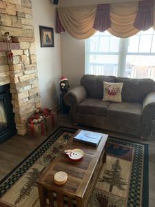 Sunset view Chalet Winterfest decorations