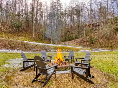 Ole Red fire pit area