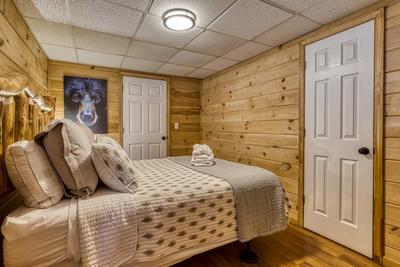Ole Red main level bedroom with queen size bed
