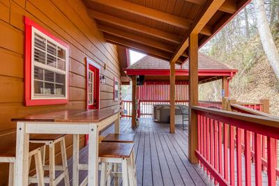 Ole Red covered back deck