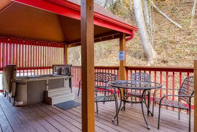 Ole Red hot tub deck 