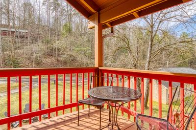 Ole Red covered upper level front deck 