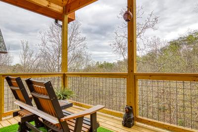 Firefly Strike Retreat main level deck with mountain views